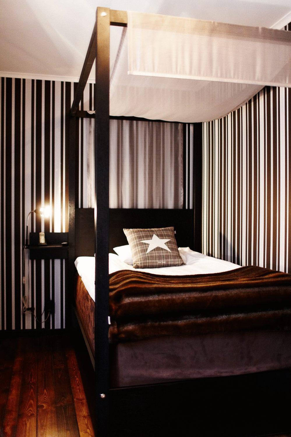 Huskvarna Stadshotell ภายนอก รูปภาพ