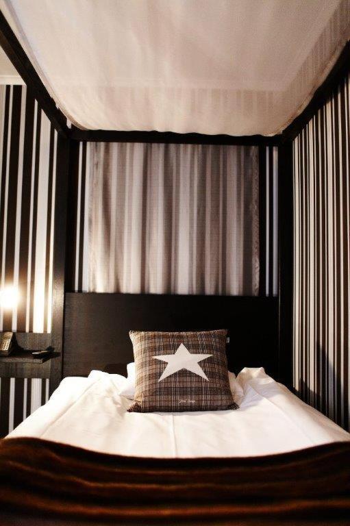 Huskvarna Stadshotell ภายนอก รูปภาพ